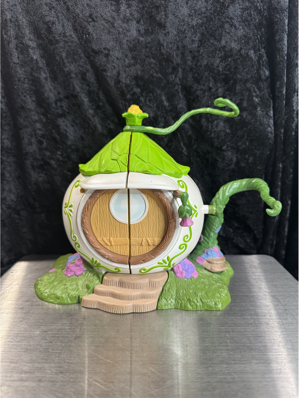 Disney Jakks Tinker Bell Teapot Kettle Cottage Fairy House Playset 2010